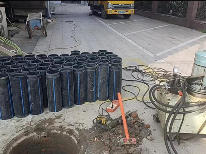 高州PE置换管厂家 DN315置换管 非开挖管短管置换
